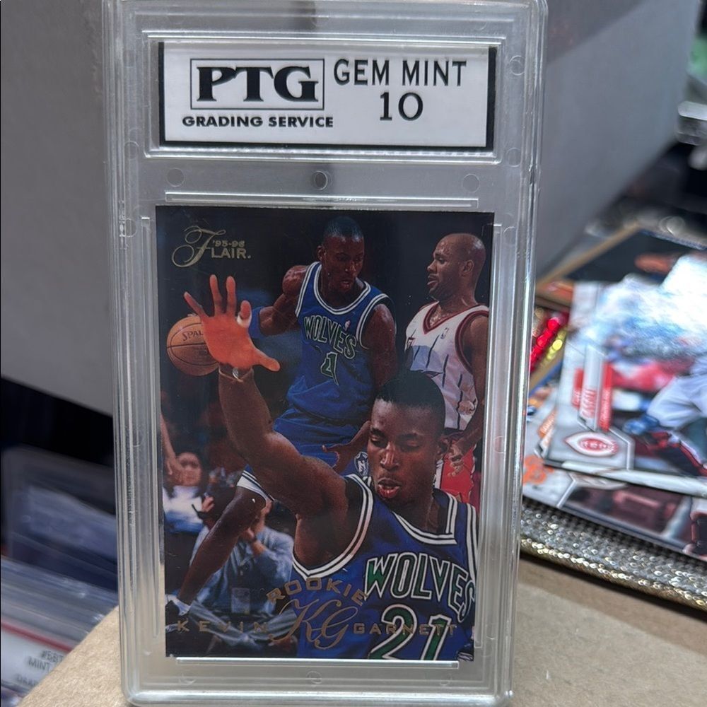 Kevin Garnett Rookie Card - Gem Mint 10 only 9 % gem rate